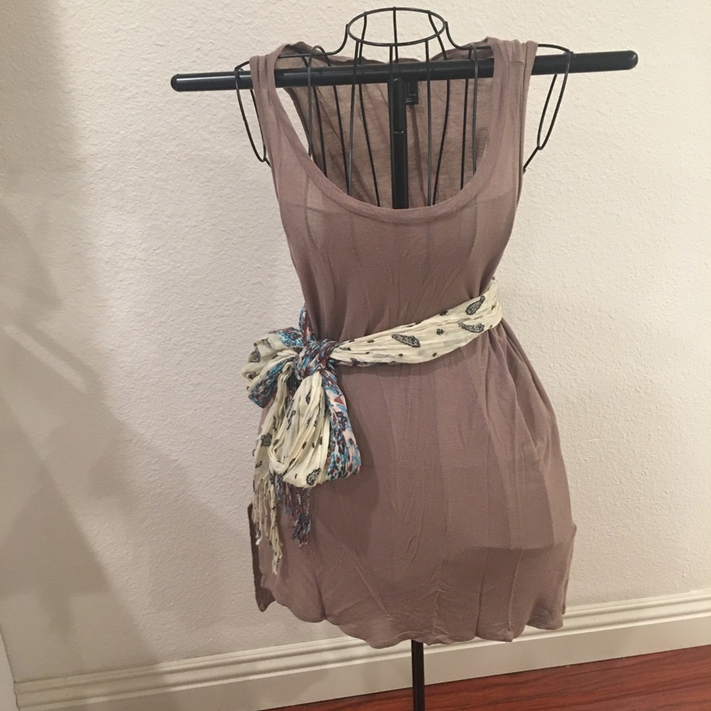 Taupe colored top/dress.